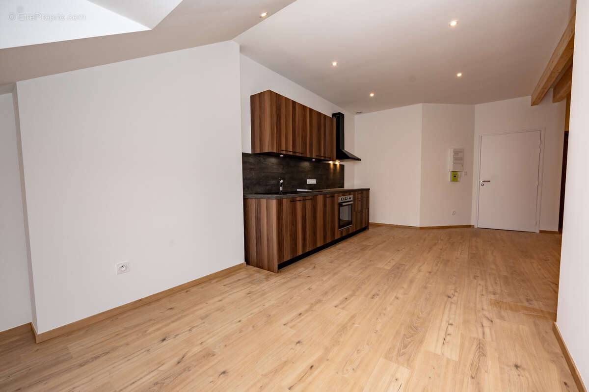 Appartement à MOUTHE