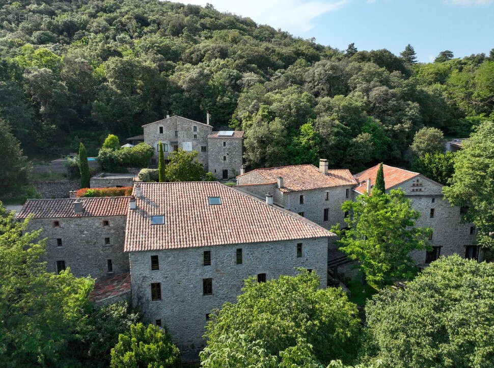 Maison à SAINT-ANDRE-DE-MAJENCOULES
