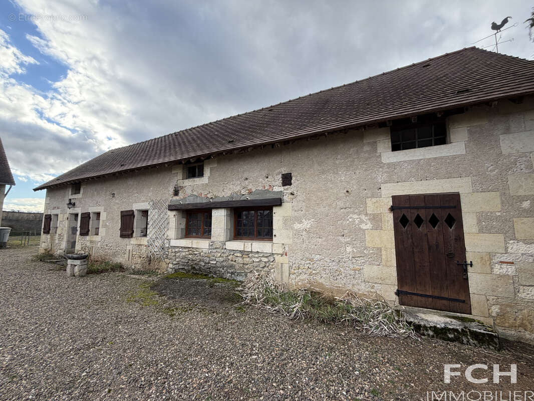 Maison à SAINT-GERMAIN-DES-FOSSES