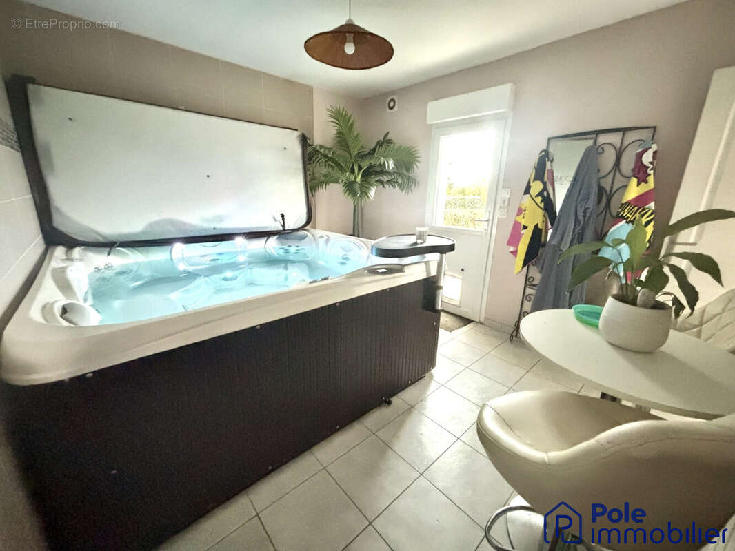 CAEN MAISON 7 PP- JACUZZI - Maison à ARGENCES