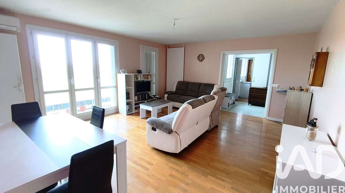 Photo 2 - Appartement à CHATEAUROUX