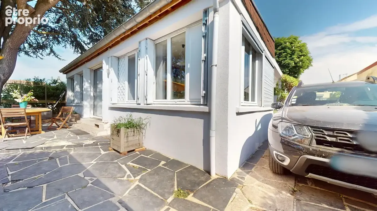 Maison Fontenay Le Fleury Plain-Pied 5 pièces 99,12 m2 - 561 m² de terrain - photo 5
