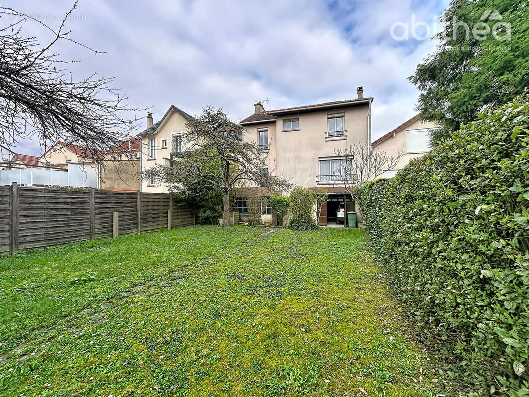 Maison à CHOISY-LE-ROI