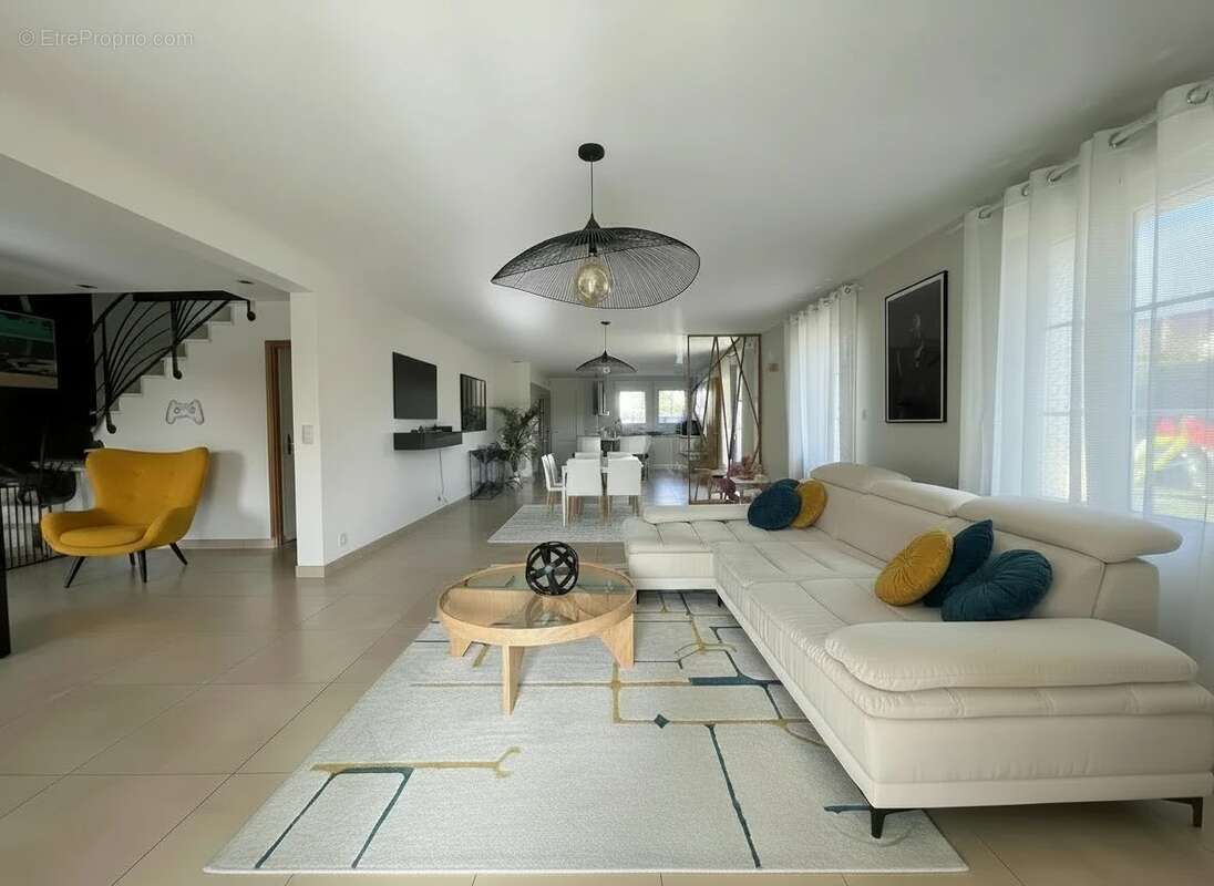 Maison à JOUE-LES-TOURS