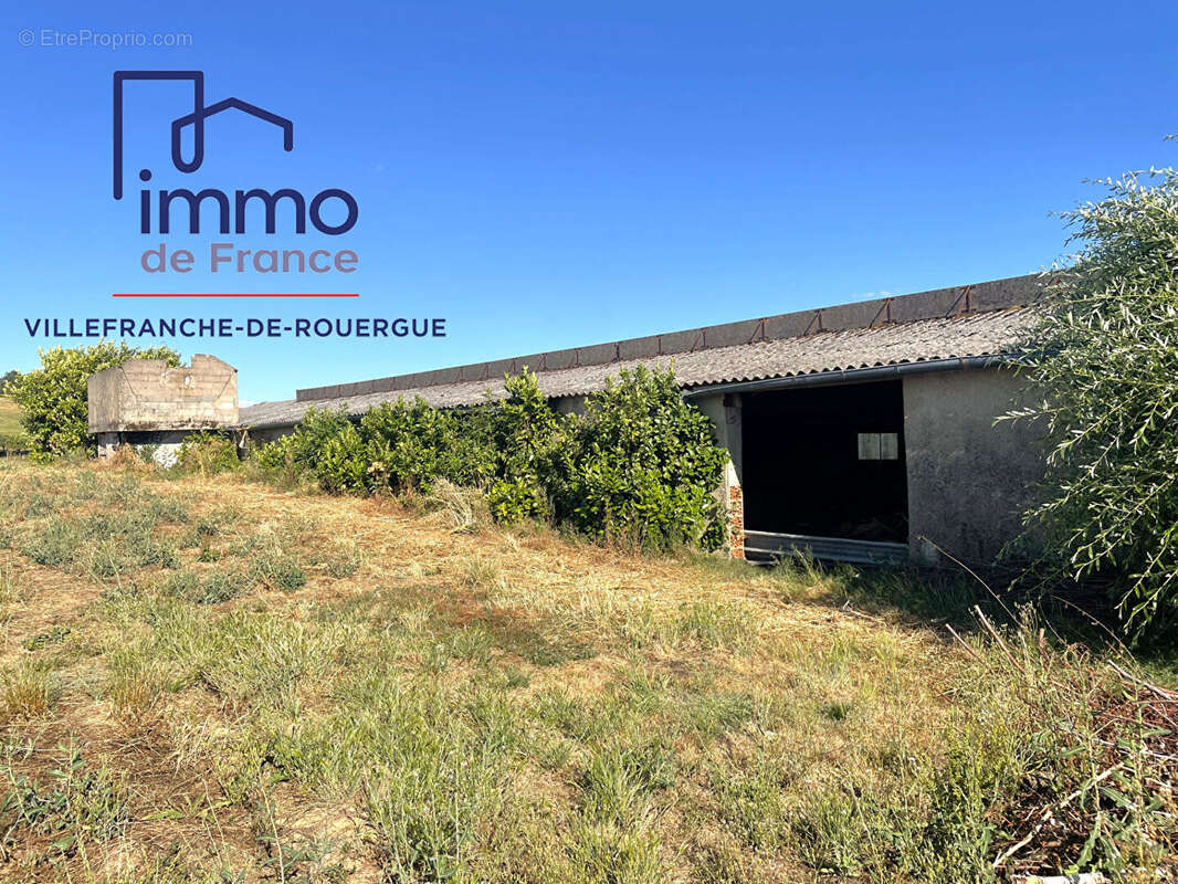 Maison 126 m2 + dépendances sur terrain de 8617m². - photo 16