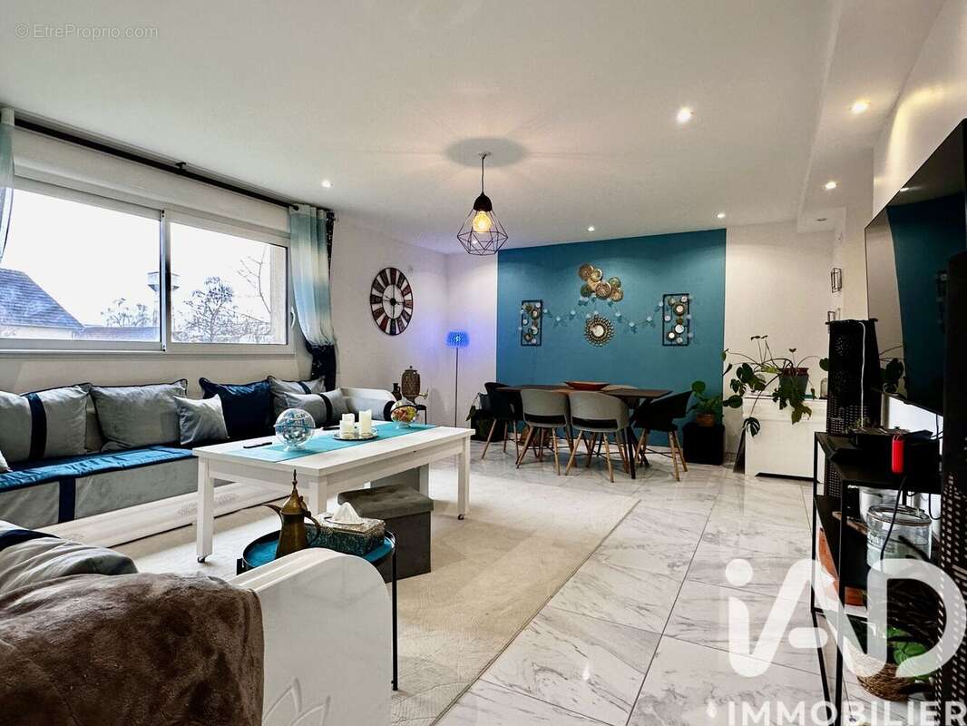 Photo 3 - Maison à FLEURY-LES-AUBRAIS