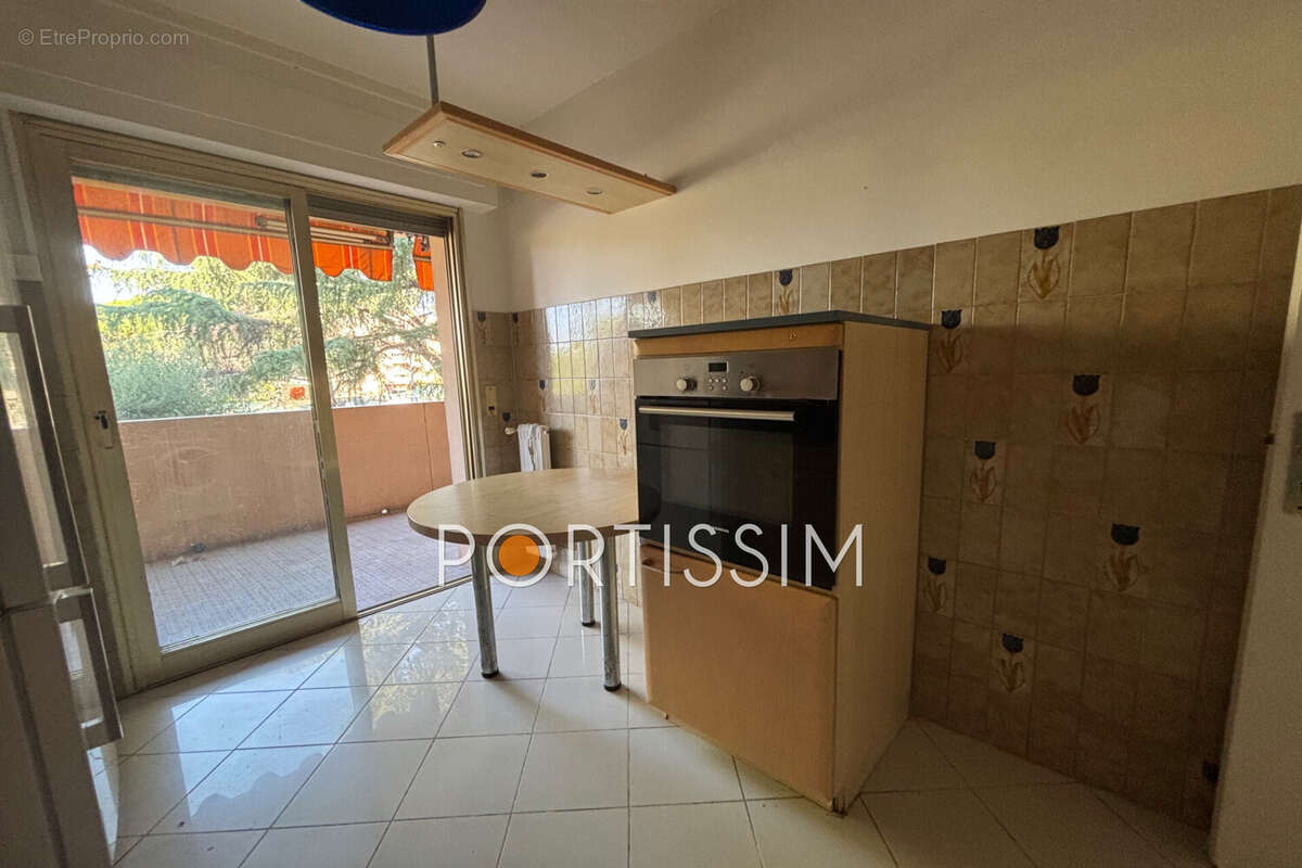 Appartement 86 m² à Saint-Laurent-Du-Var  - photo 5