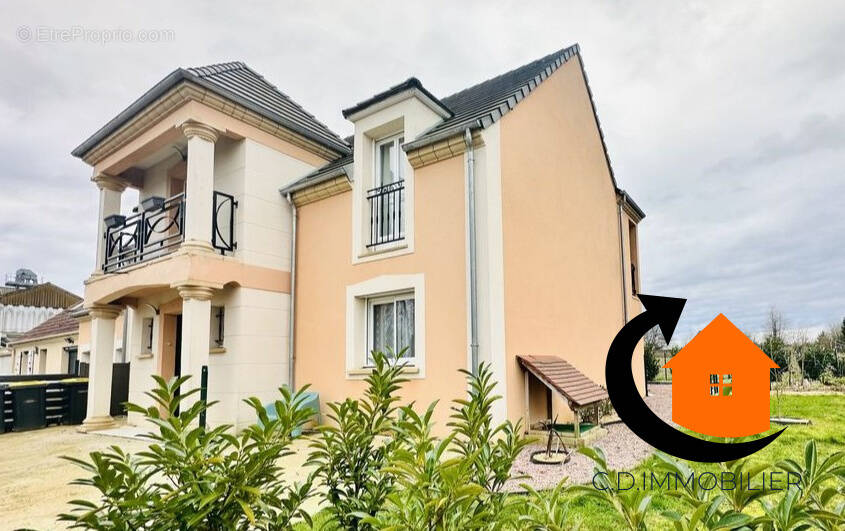 Maison à CHAMPROND-EN-GATINE