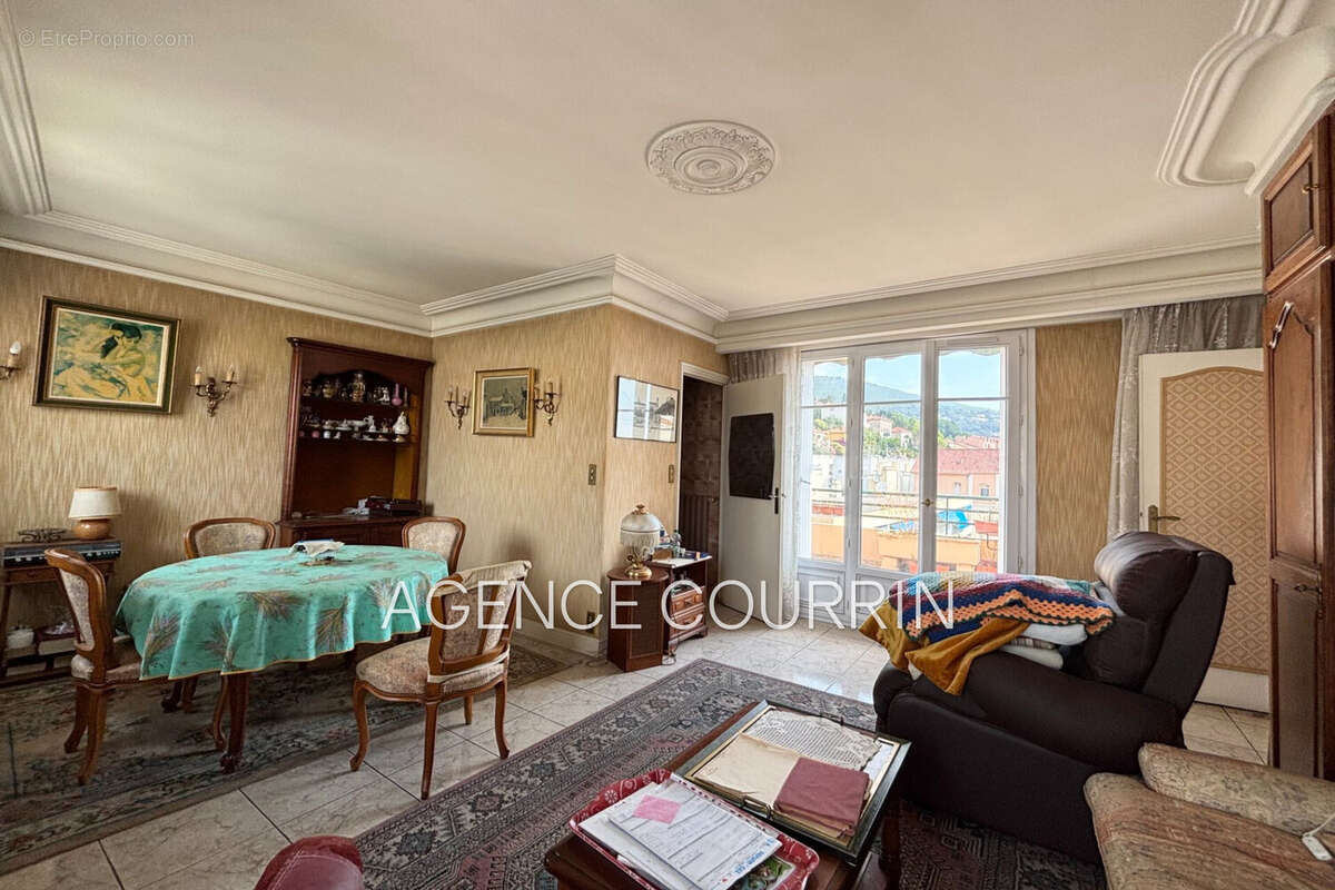 Appartement à GRASSE