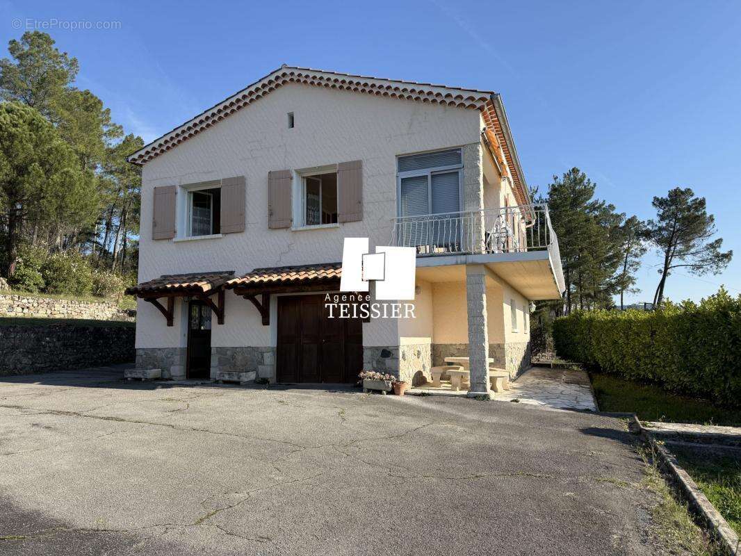 Maison à CHASSIERS