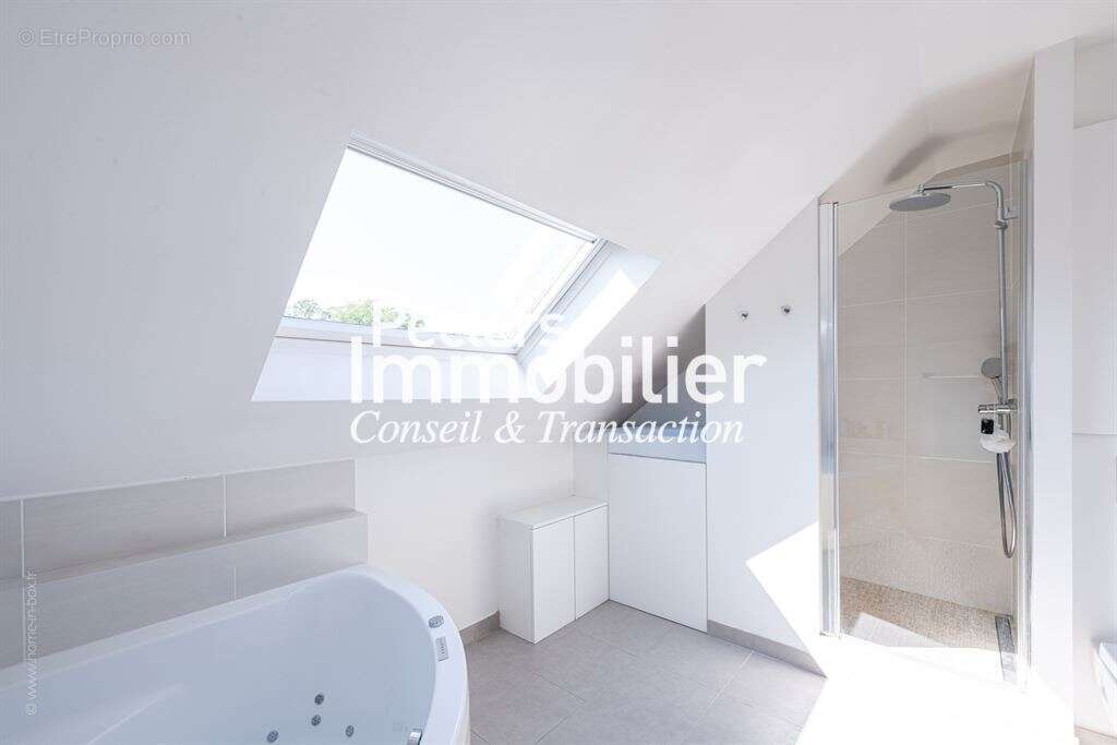 Appartement à RUEIL-MALMAISON