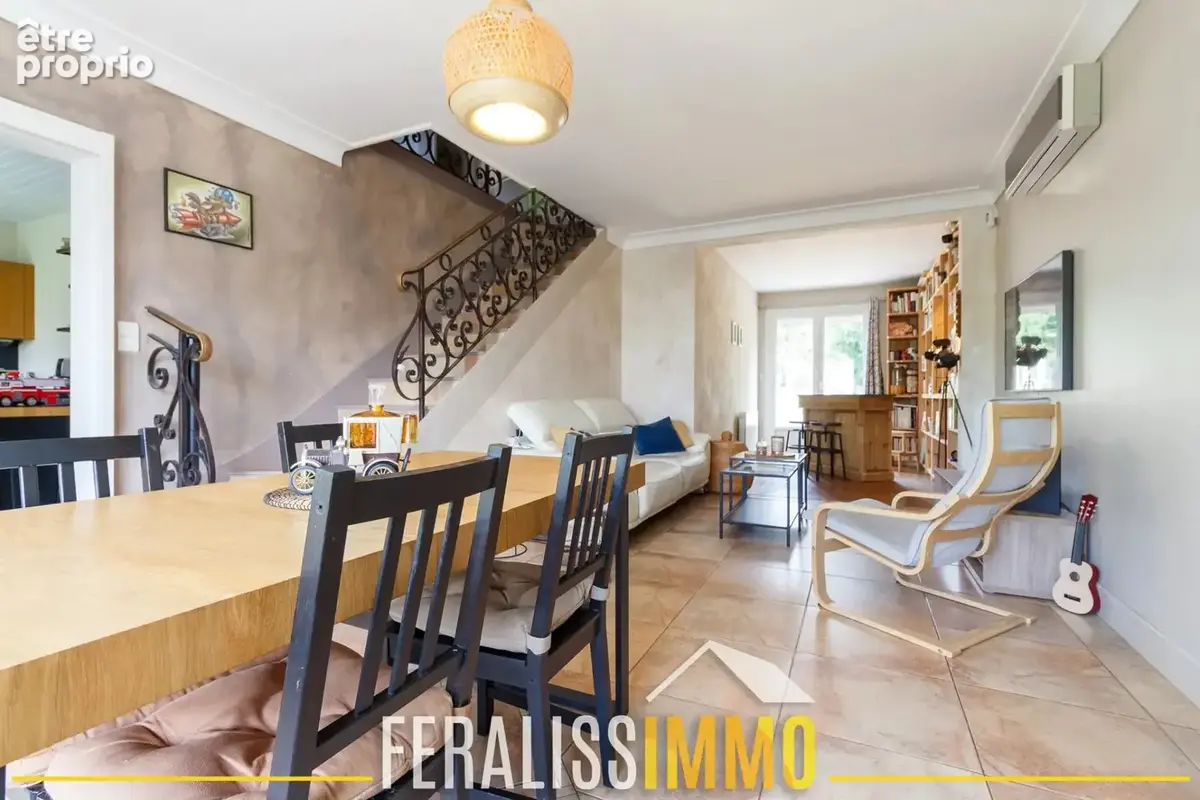 Agréable maison familiale sur sous sol total - photo 7