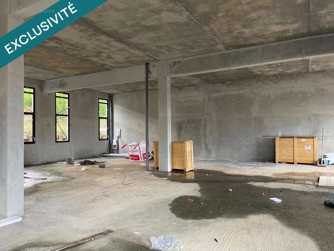 Photo 7 - Commerce à LE ROBERT