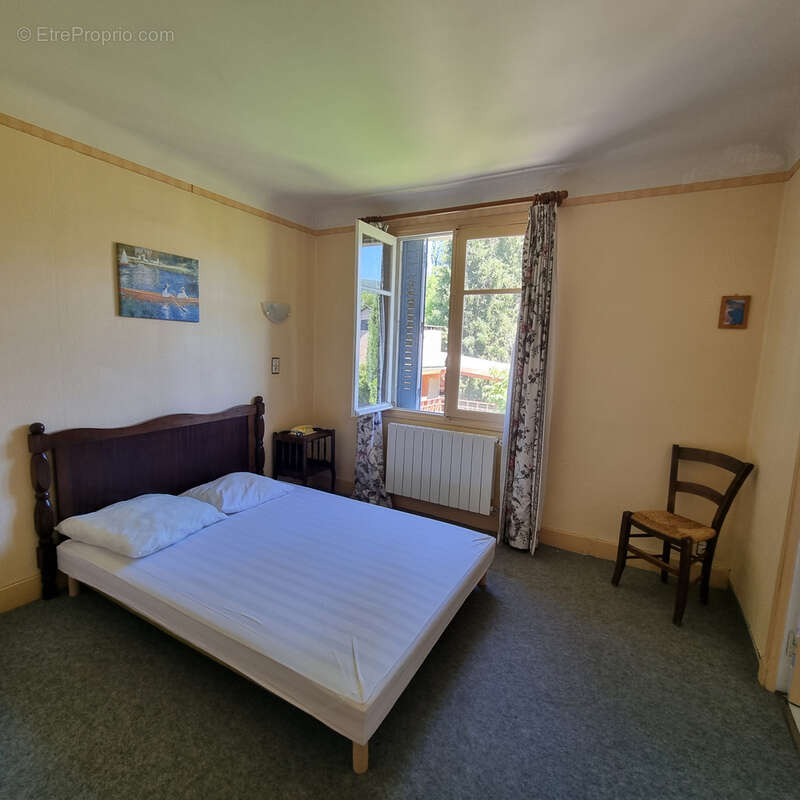 Appartement à SAINT-GENIEZ-D&#039;OLT