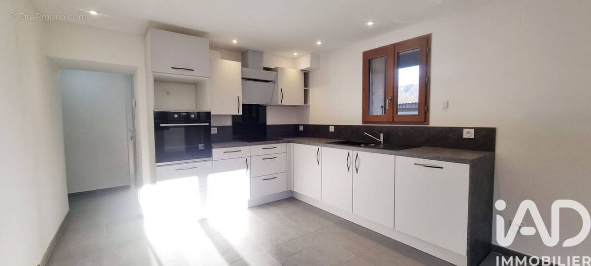 Photo 1 - Maison à CHAPAREILLAN