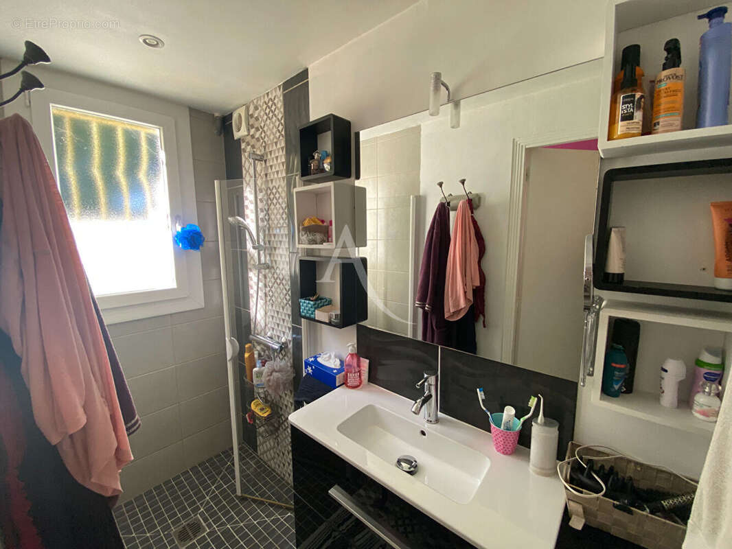 Maison à SAINT-JUERY