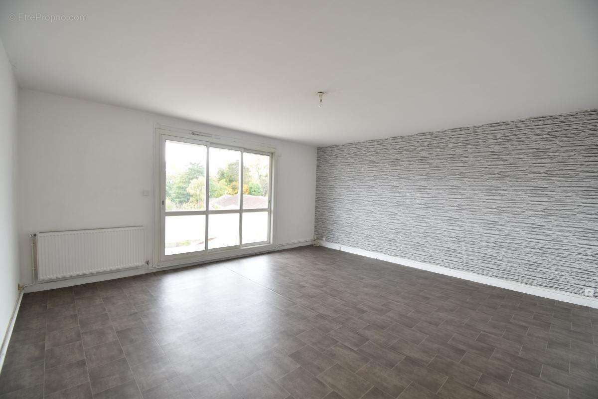 Appartement à COSNE-COURS-SUR-LOIRE