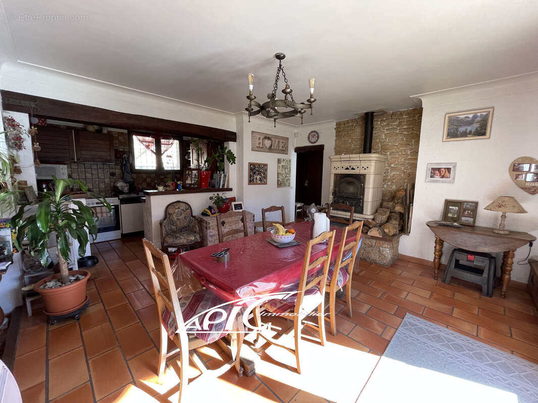 Maison à VALDEROURE