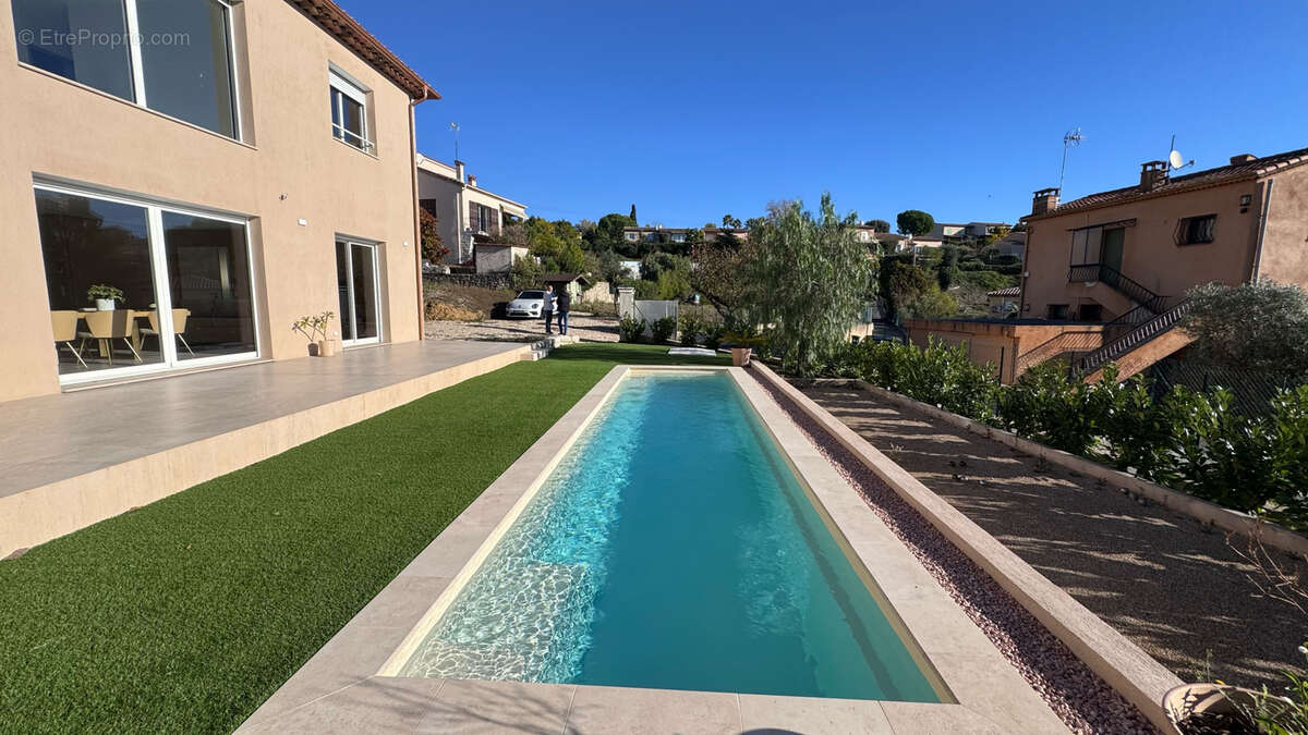 Maison à CAGNES-SUR-MER