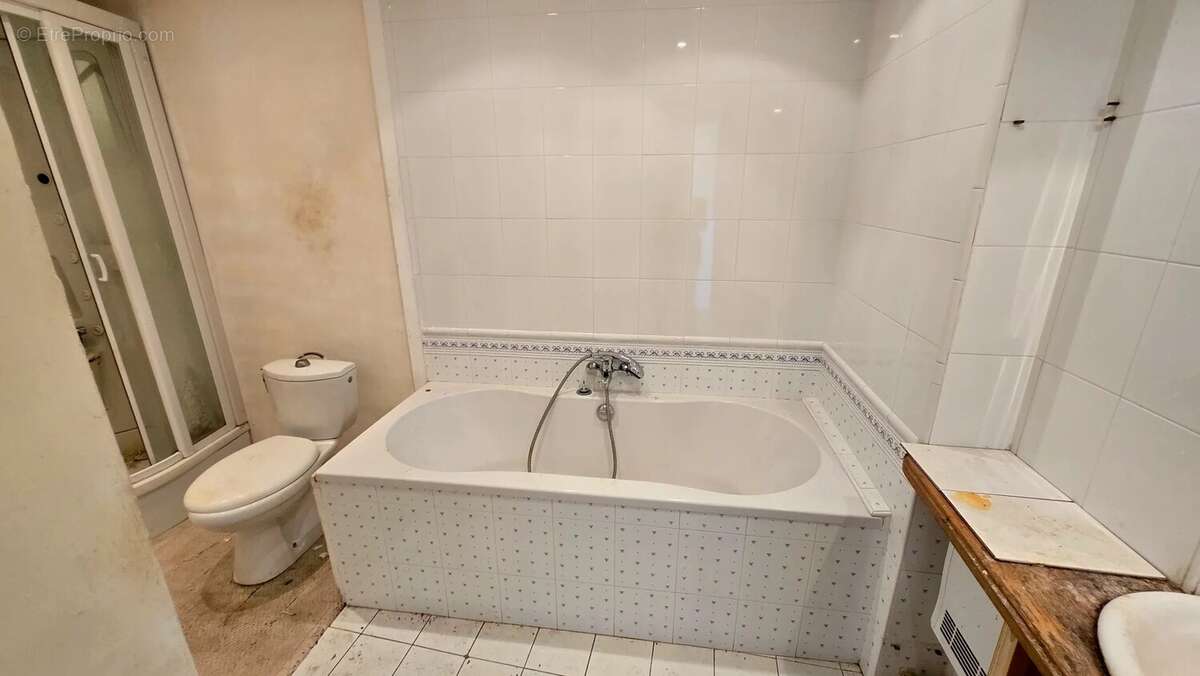 Maison à ESPONDEILHAN