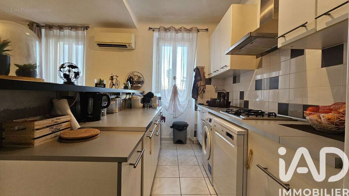 Photo 6 - Appartement à MARSEILLE-3E