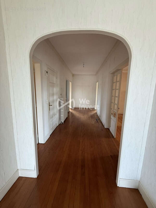 Maison 241 m² à Aussillon  - photo 3