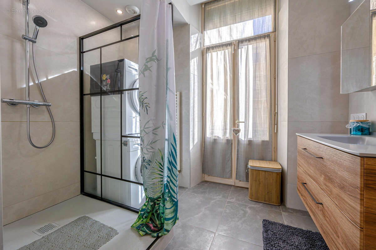 Appartement à AIX-LES-BAINS