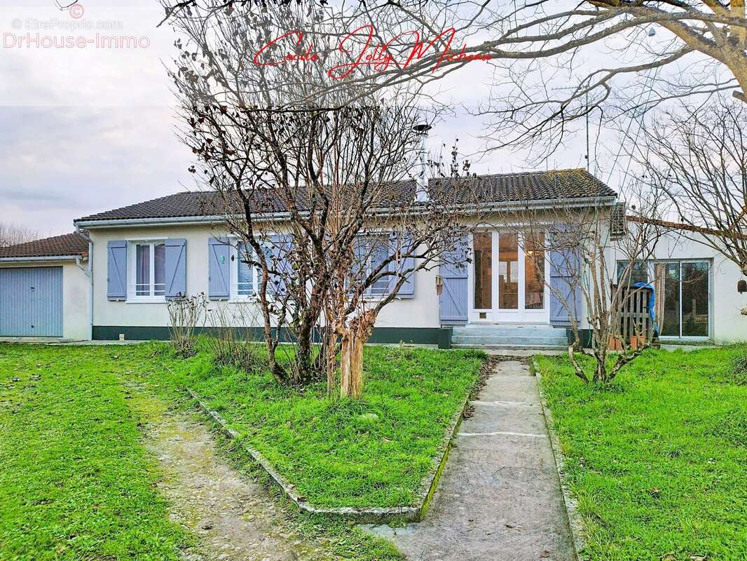 Maison 110 m² à Saint-Seurin-De-Cursac  - photo 81