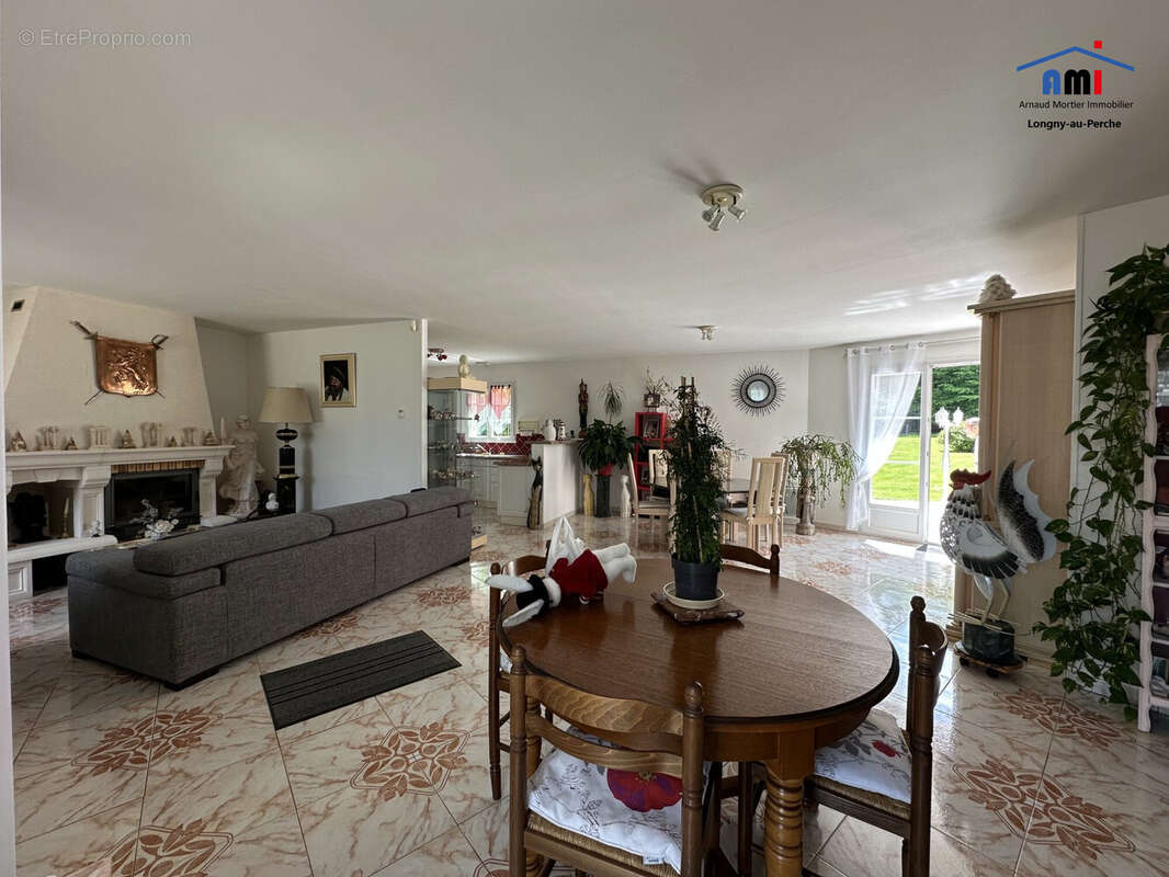 Maison à LONGNY-AU-PERCHE
