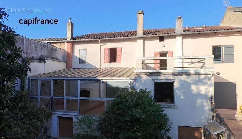 Saint Sulpice La Pointe , Maison de ville T8 de 208 m², terrain de 470 m2+atelier+caves - photo 7
