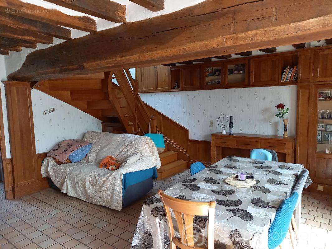 Maison à BOISCOMMUN