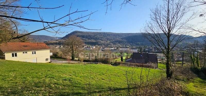A vendre - Terrain à bâtir de 2000m2, vue panoramique - Calme, nature et exposition idéale en ARBOIS (39600) - photo 3