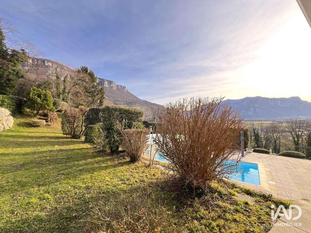 Photo 2 - Maison à LA BUISSE