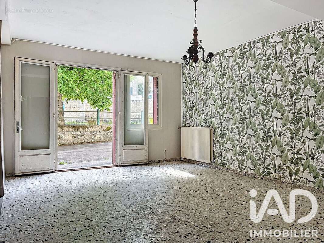 Maison 148 m² à Mailly-La-Ville  - photo 7
