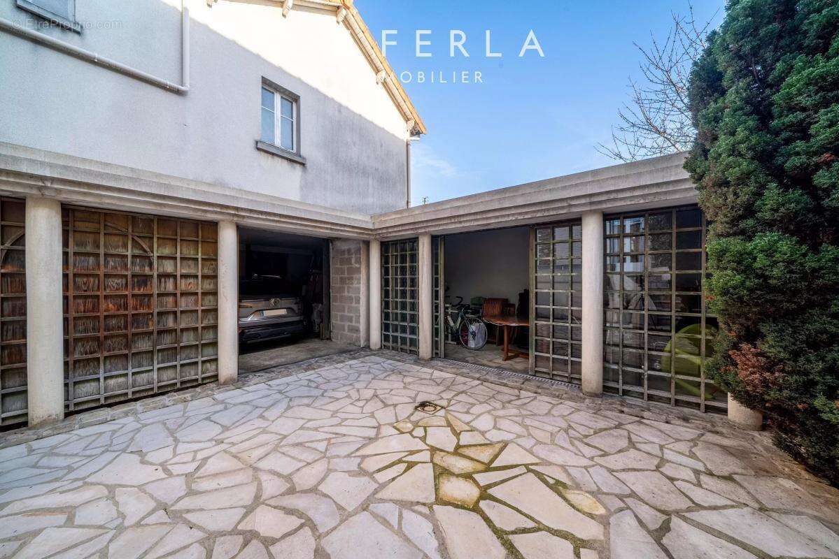 Maison à AULNAY-SOUS-BOIS