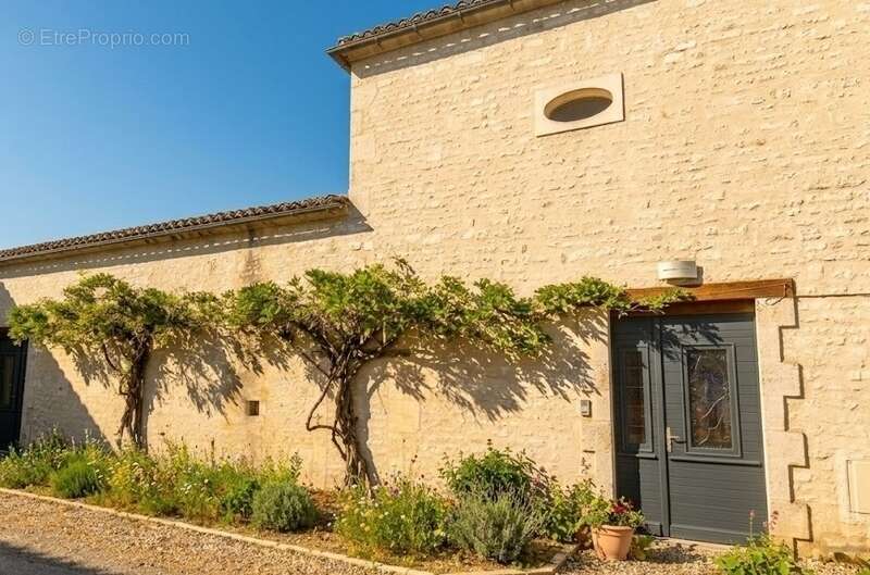 Maison à JARNAC