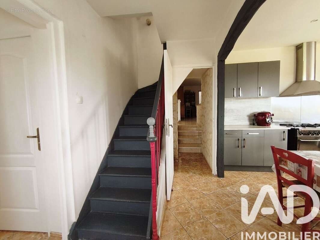 Photo 6 - Maison à VERVINS