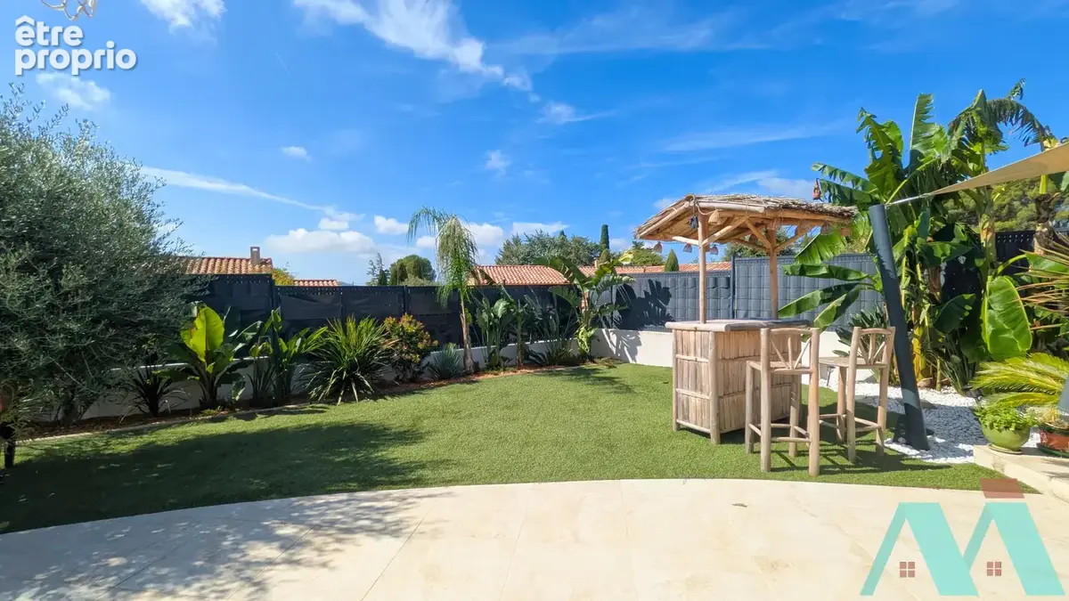 Villa récente 4 pièces plain-pied avec piscine sur terrain 710m2 - photo 15