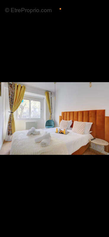 Appartement à PARIS-1E