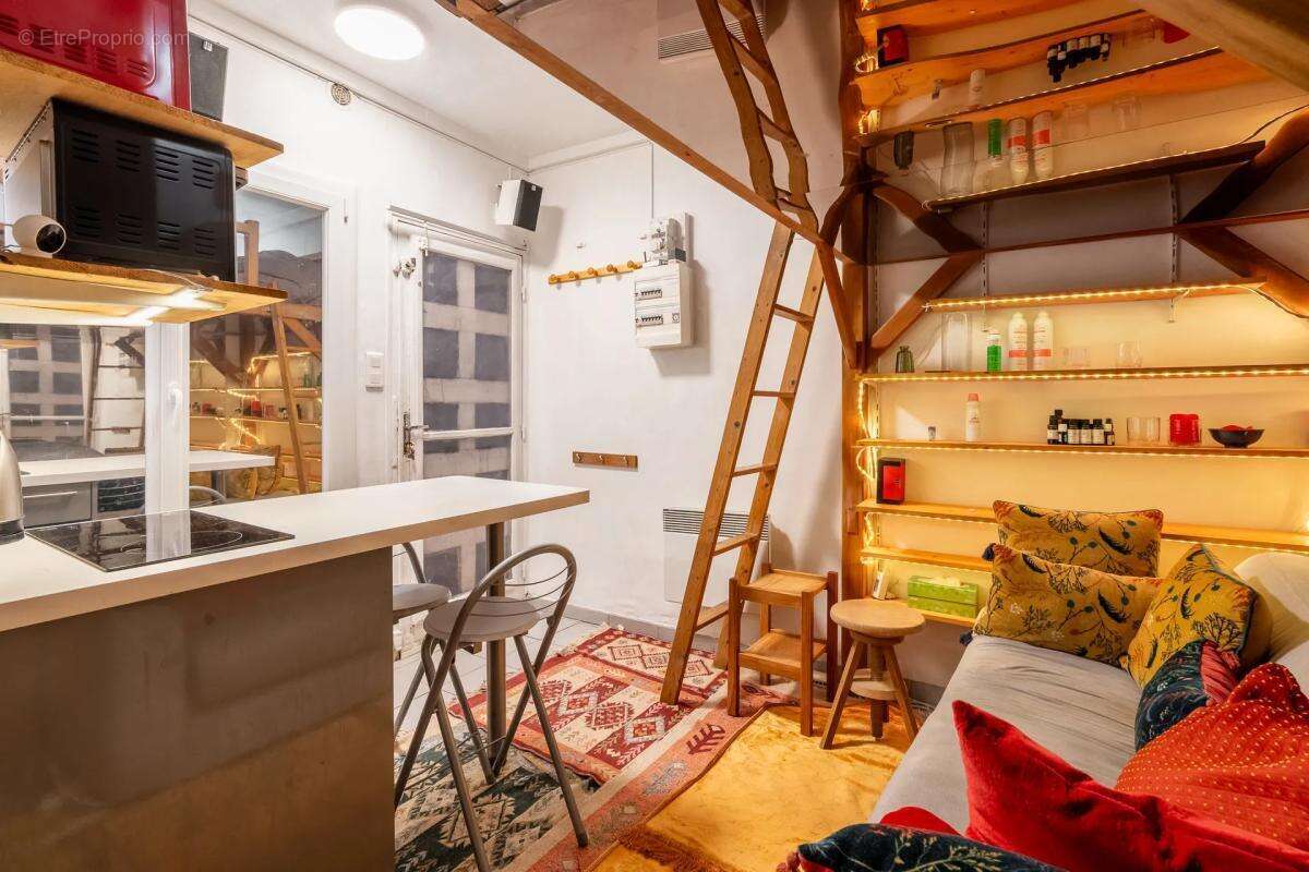 Appartement à PARIS-20E