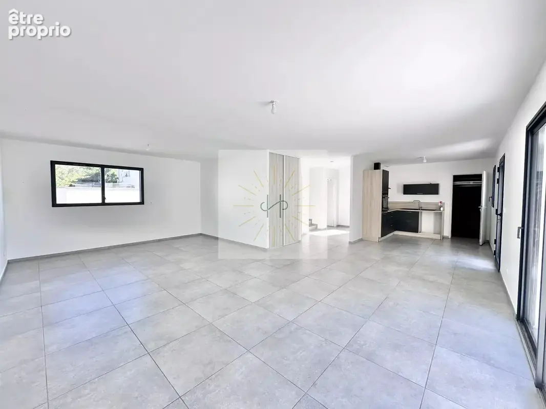 Maison 5 pièces 125 m² à vendre à Montelimar (26200) - photo 4