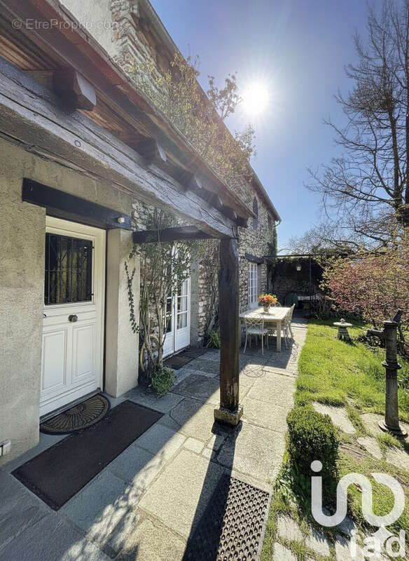 Photo 3 - Maison à MANTES-LA-VILLE