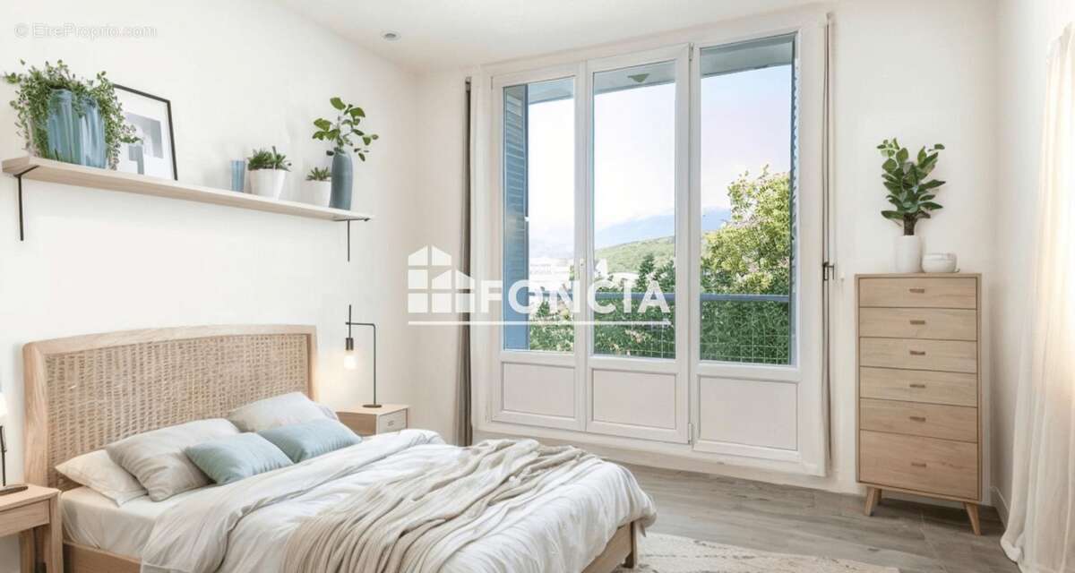 Appartement à LE PONT-DE-CLAIX