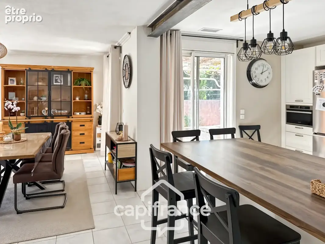 LE CRÈS – Maison familiale avec appartement indépendant, piscine et revenu locatif - photo 13