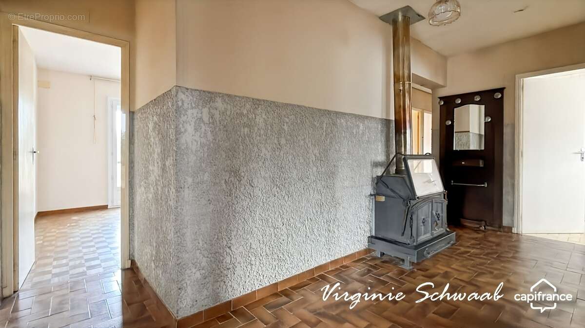 PUYOO (64)Maison familiale - 137 m2 - 6 chambres - sous-sol - 2 600 m2 de terrain clos - photo 6