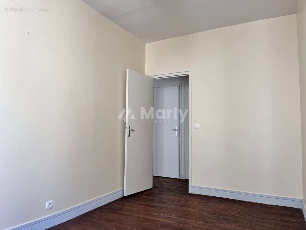 Appartement à PARIS-10E