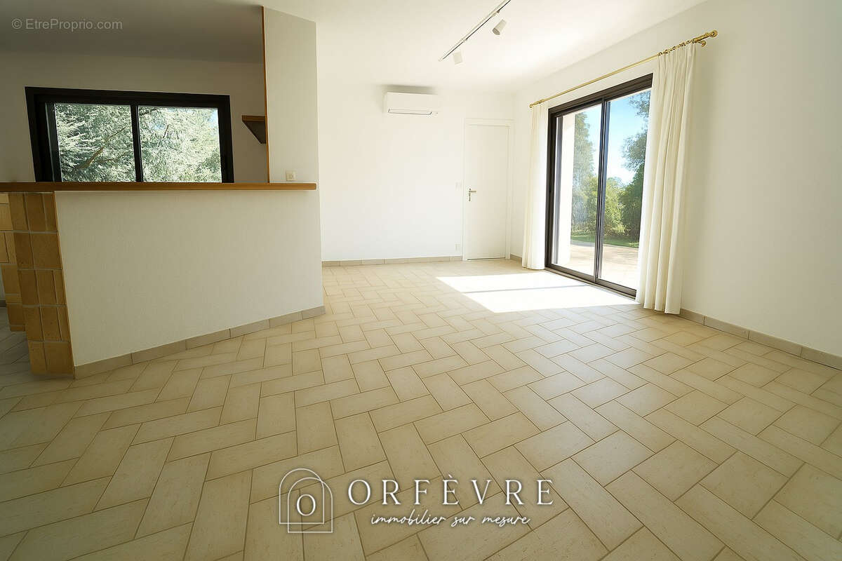 Maison à BUZIGNARGUES