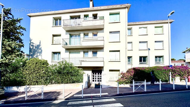 Toulon Siblas - photo 11