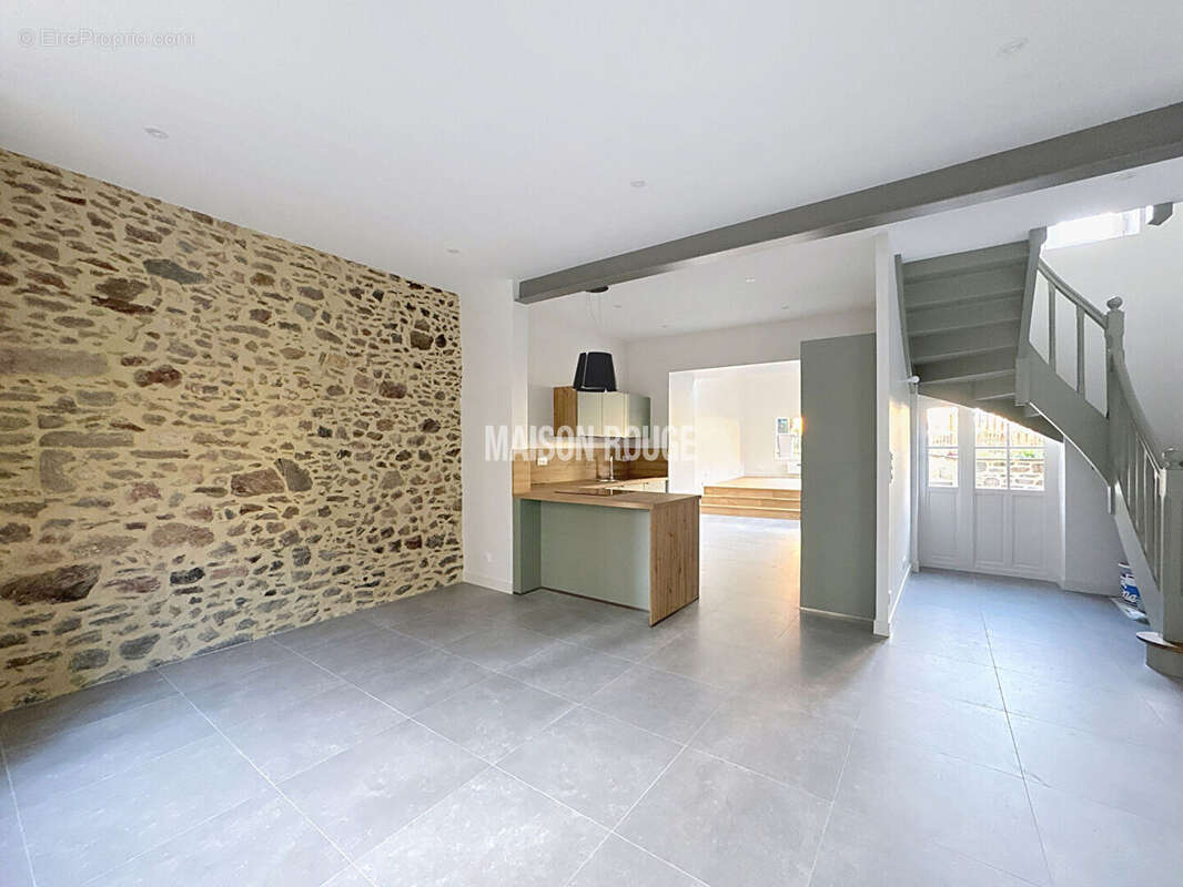 Maison à SAINT-SULIAC