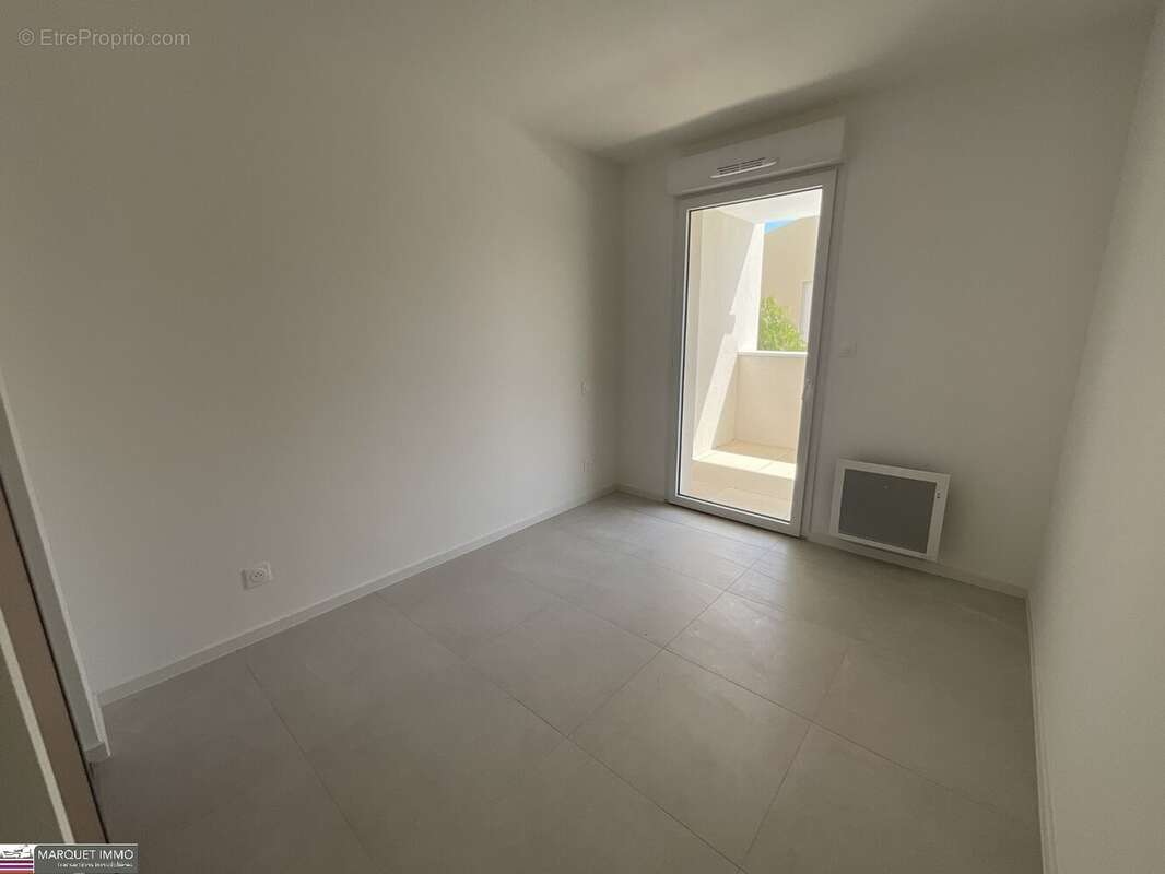 Appartement à SAUVIAN